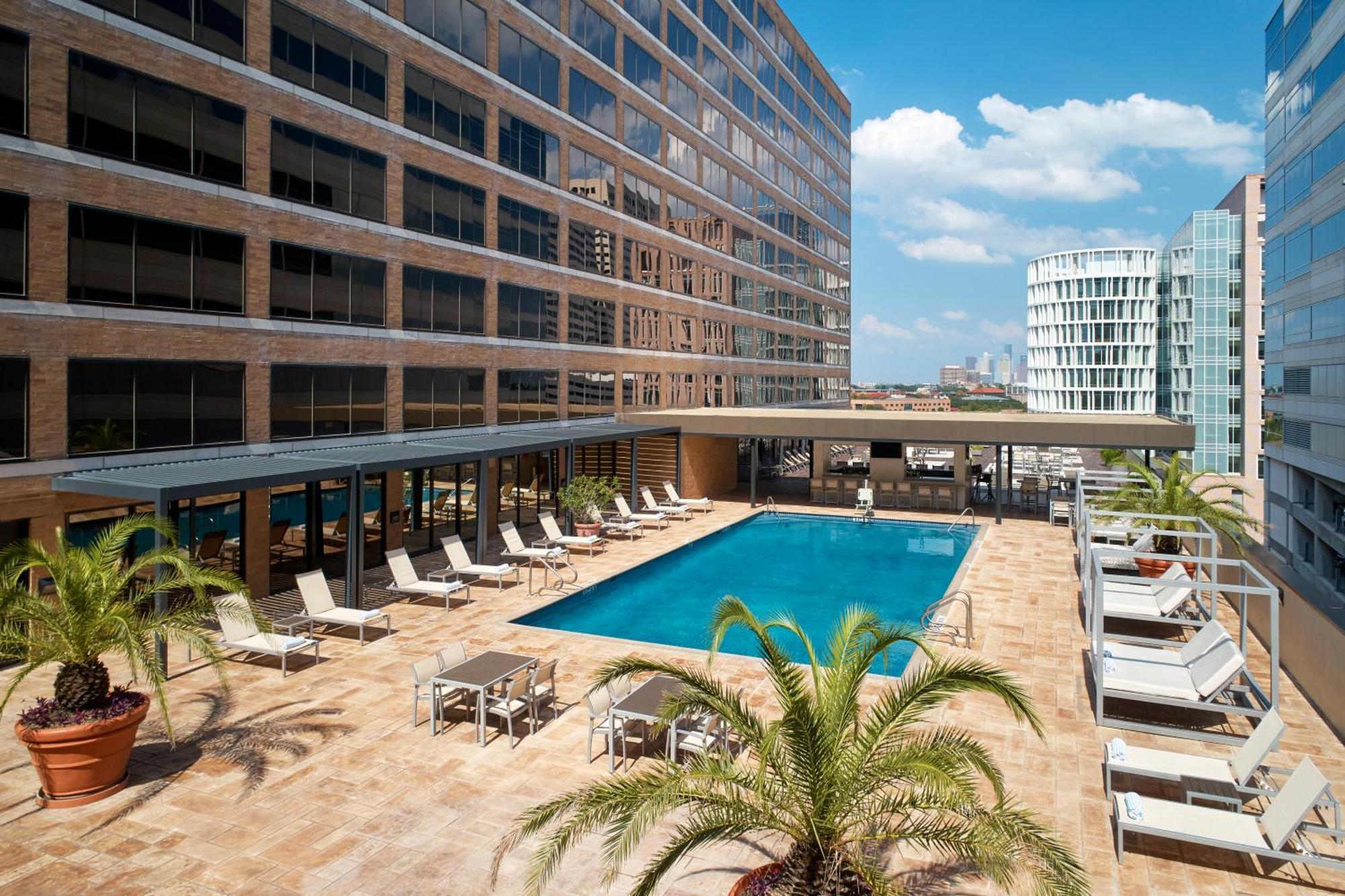 Hilton Houston Plaza/Medical Center Hotel Exterior photo
